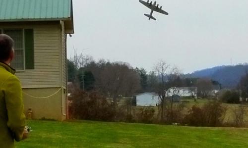 Click image for larger version

Name:	B17roll.jpg
Views:	392
Size:	443.2 KB
ID:	63236