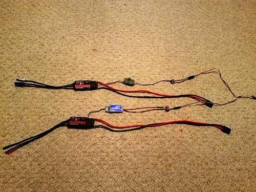 Click image for larger version

Name:	Twin ESCs 2.jpg
Views:	374
Size:	84.6 KB
ID:	67759