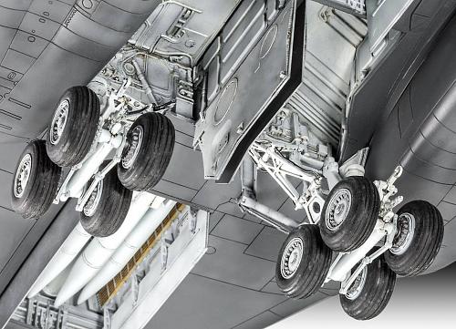 Click image for larger version  Name:	Revell%2BB-1B%2BLancer%2BBone%2B%25282%2529.jpg Views:	1 Size:	318.6 KB ID:	83562