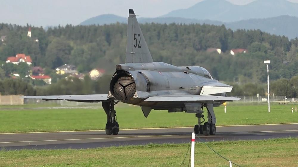 Click image for larger version  Name:	Viggen thrust reverser.jpg Views:	2 Size:	137.8 KB ID:	153001