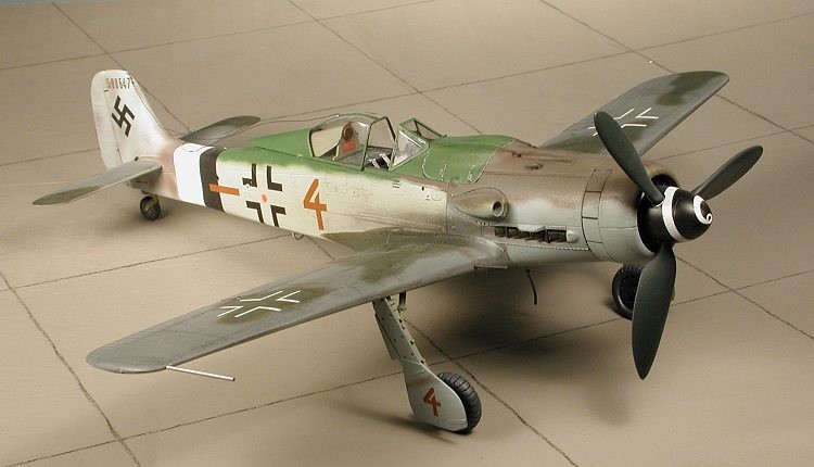 Click image for larger version

Name:	fw190d9g.jpg
Views:	421
Size:	60.3 KB
ID:	111380