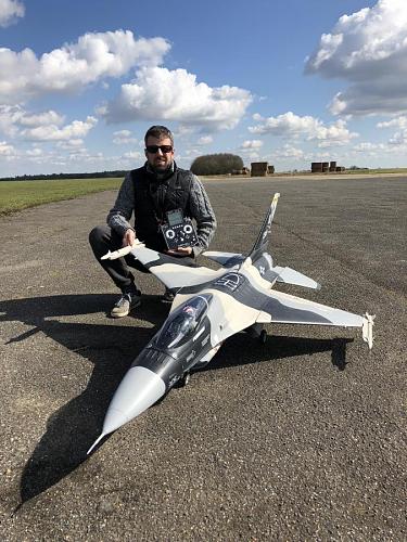 Click image for larger version

Name:	rN55sa6ASl6IHDRJdlGP7Q.jpg
Views:	435
Size:	137.3 KB
ID:	125384