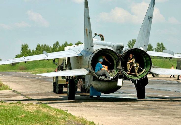 Click image for larger version

Name:	Mig-25 engines.jpg
Views:	137
Size:	100.1 KB
ID:	140876