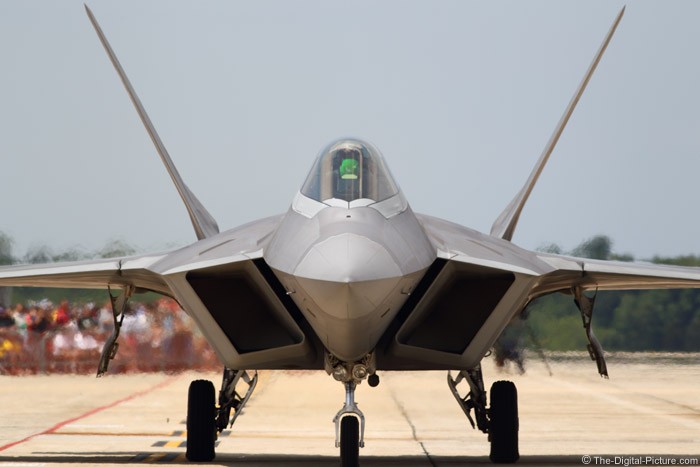 Click image for larger version  Name:	F-22 Raptor.jpg Views:	1 Size:	49.0 KB ID:	149273
