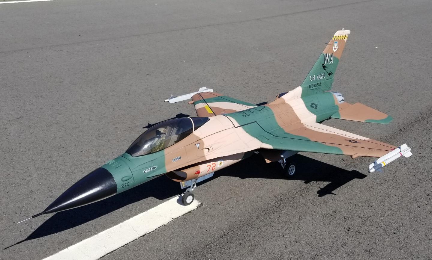 Click image for larger version

Name:	Duniec FW F-16C 90mm.jpg
Views:	1717
Size:	187.2 KB
ID:	156717