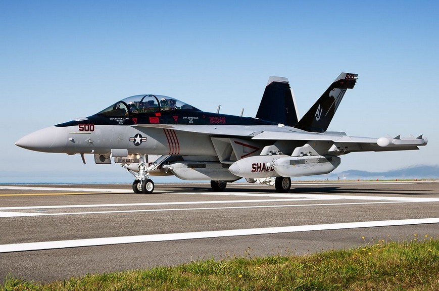 Click image for larger version

Name:	Growler 2.jpg
Views:	386
Size:	133.9 KB
ID:	167061