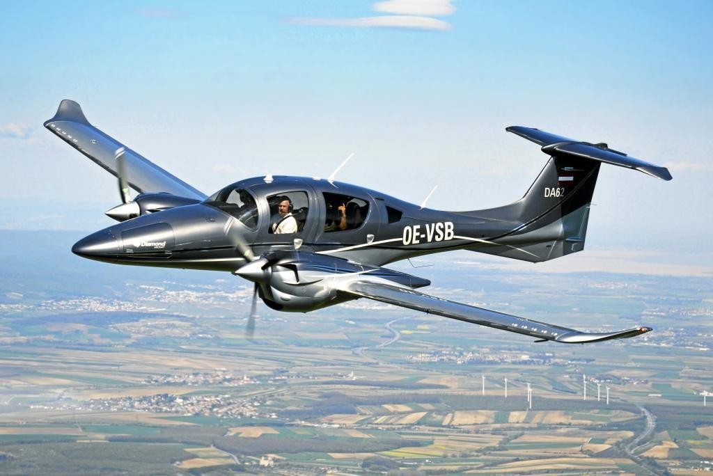 Click image for larger version

Name:	Diamond DA62.jpg
Views:	314
Size:	116.2 KB
ID:	171479