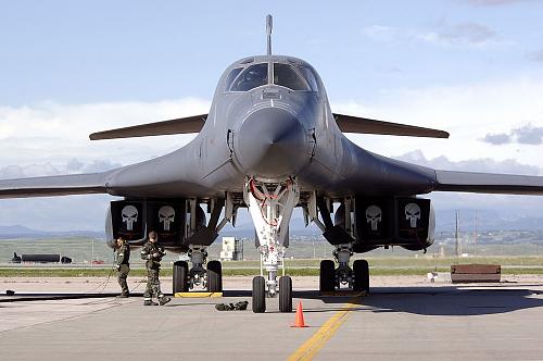 Click image for larger version

Name:	1024px-B-1B_Lancer_Awaits_Inspection.JPG
Views:	787
Size:	141.3 KB
ID:	176128
