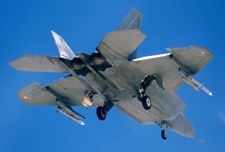 Click image for larger version

Name:	FA-22A-Ext-AMRAAM-S.jpg
Views:	1076
Size:	63.9 KB
ID:	188789
