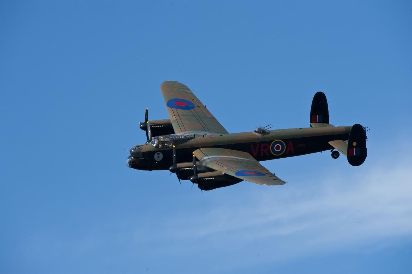 Click image for larger version

Name:	Avro Lancaster (1).jpg
Views:	458
Size:	44.2 KB
ID:	191968