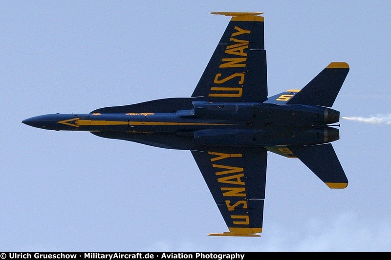 Click image for larger version

Name:	FA-18_Blue-Angels_2006-06_LEEUW_054_800.jpg
Views:	1279
Size:	91.0 KB
ID:	201321