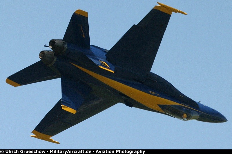 Click image for larger version

Name:	FA-18_Blue-Angels_2006-06_LEEUW_022_800.jpg
Views:	1361
Size:	91.3 KB
ID:	201322