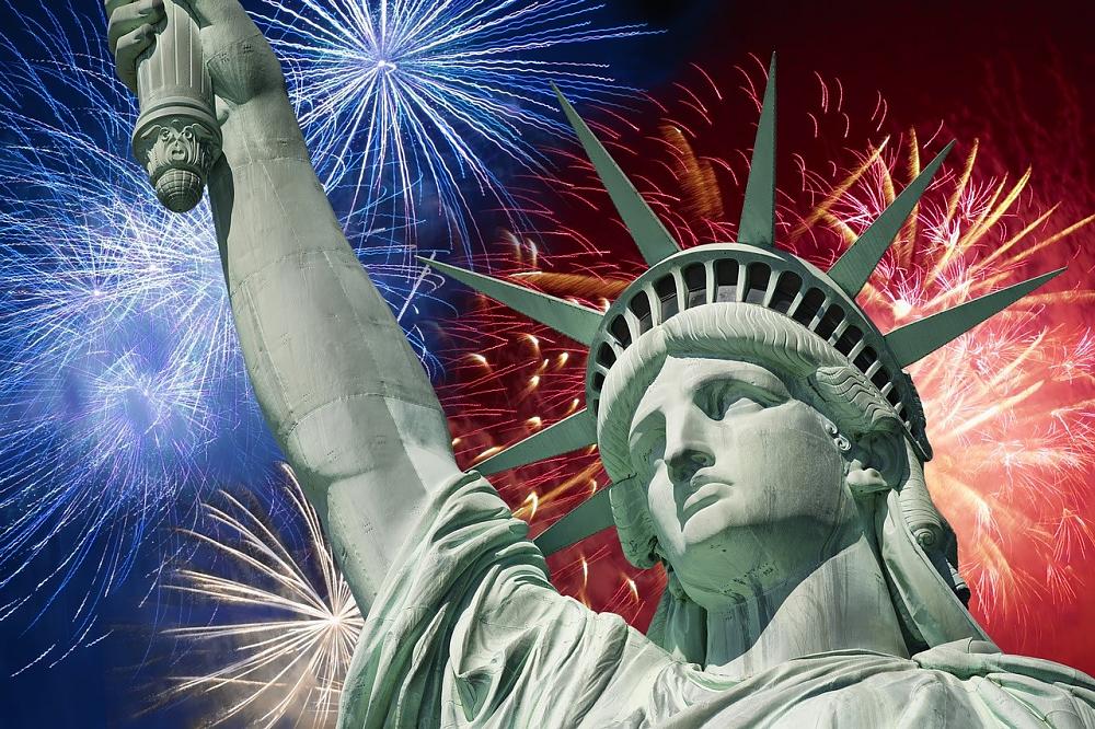 Click image for larger version

Name:	4th-of-July.jpg
Views:	398
Size:	426.2 KB
ID:	204191