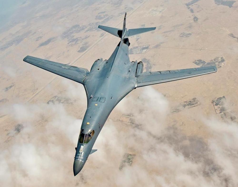 Click image for larger version  Name:	B-1B_air_refueling.jpg Views:	0 Size:	81.8 KB ID:	214691
