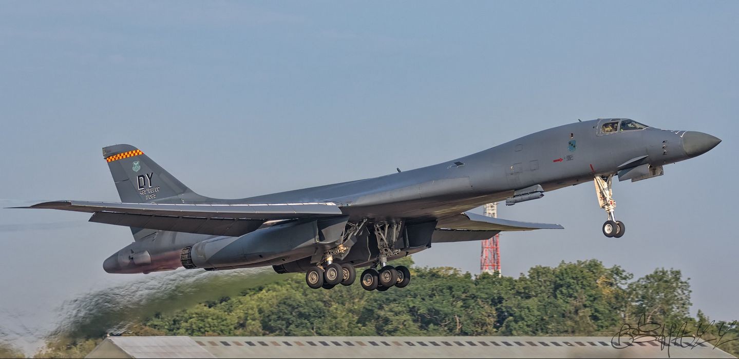 Click image for larger version

Name:	B1 Lancer 2.jpg
Views:	713
Size:	135.8 KB
ID:	217328