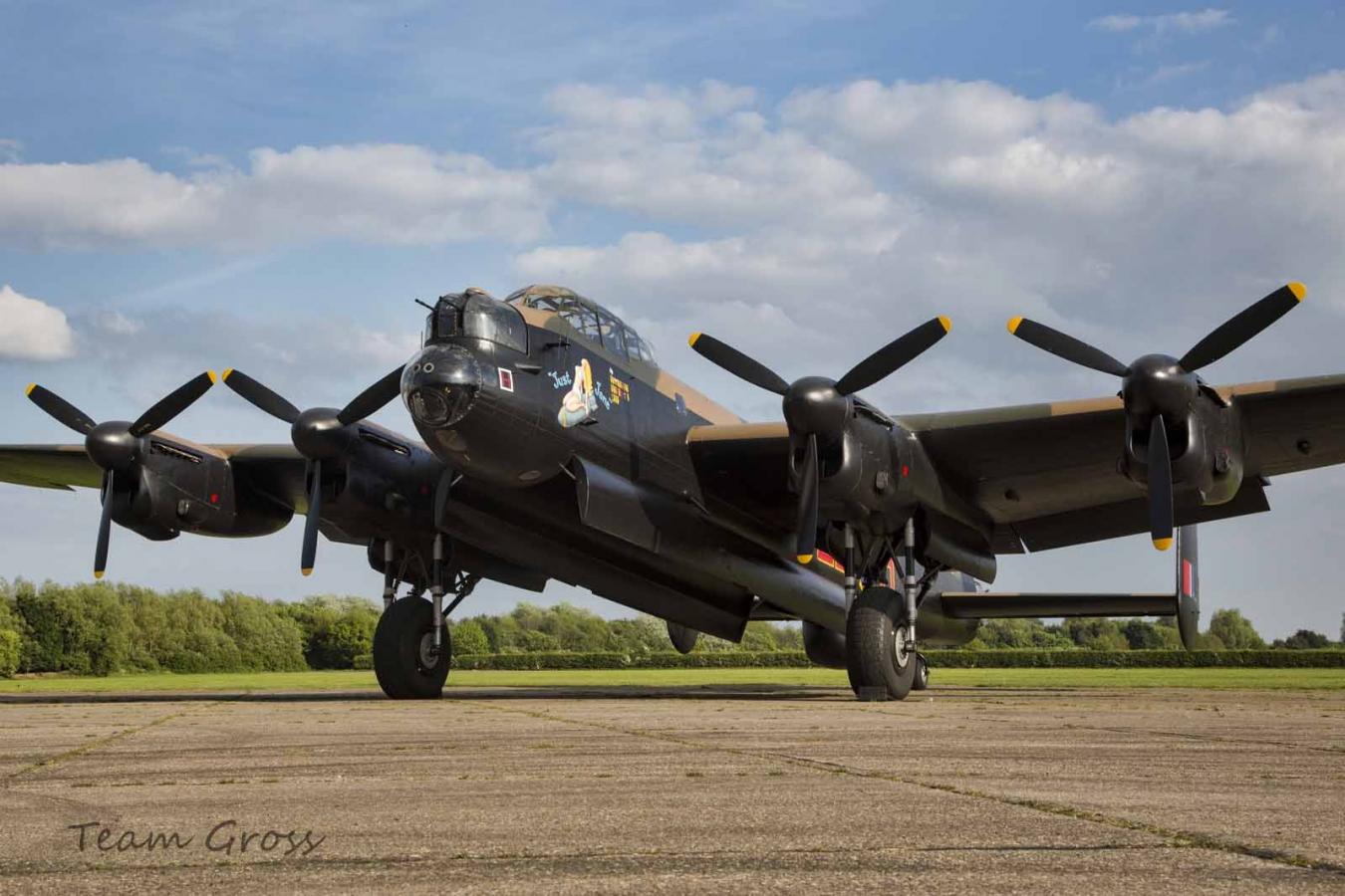 Click image for larger version

Name:	lancaster-bomber-taxy-ride-20499[1].jpg
Views:	634
Size:	134.1 KB
ID:	219745