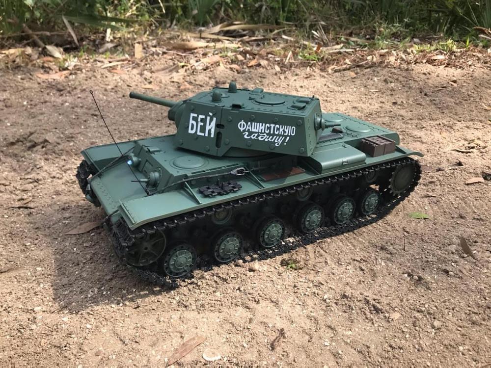 Click image for larger version

Name:	KV-1 at park.jpg
Views:	1516
Size:	218.3 KB
ID:	239395