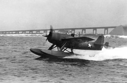 Click image for larger version

Name:	Grumman-F4F-3S-Wildcatfish-takes-off-near-NAS-Norfolk-1943-01.jpg
Views:	658
Size:	90.3 KB
ID:	247713