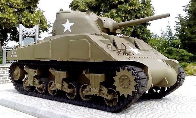 Click image for larger version  Name:	wiltz-castle-m4-75mm-sherman-tank-us-army.jpg Views:	0 Size:	95.0 KB ID:	249894