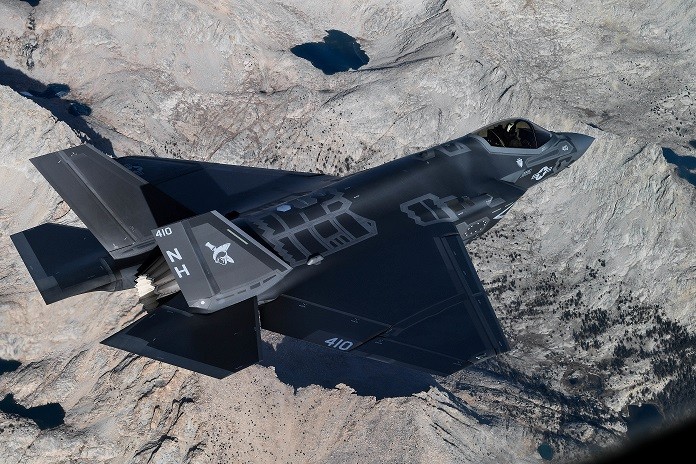 Click image for larger version

Name:	F-35C great pic SMALL.jpg
Views:	566
Size:	147.9 KB
ID:	251723