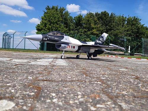 Click image for larger version

Name:	F-16.2.jpg
Views:	551
Size:	218.2 KB
ID:	255005