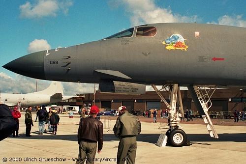 Click image for larger version

Name:	USAF B-1B Lancer Kansas ANG McConnell AFB  127th BS, 184th BW.jpg
Views:	600
Size:	85.6 KB
ID:	262861