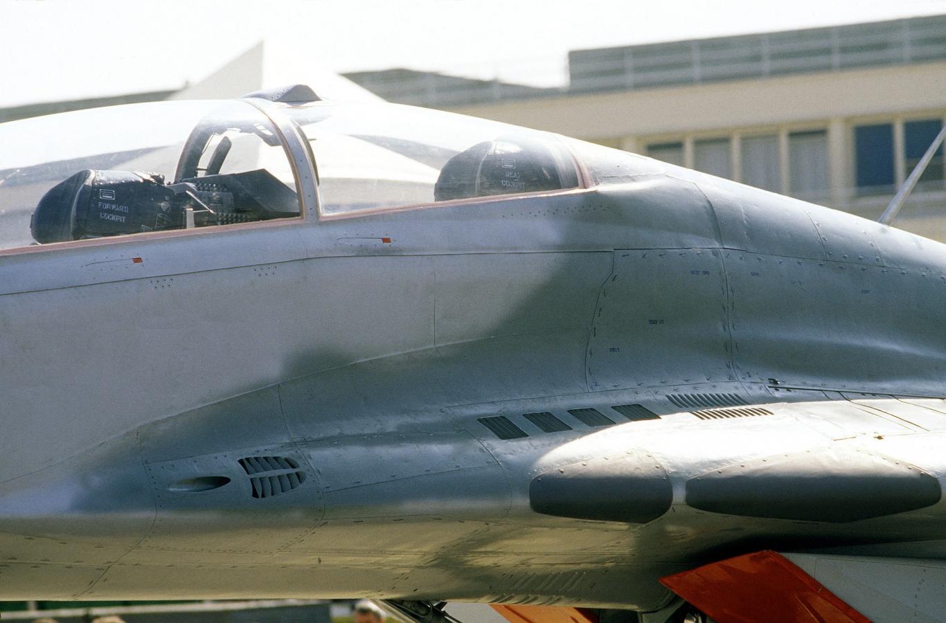 Click image for larger version  Name:	1920px-MiG-29_gun.jpg Views:	0 Size:	123.7 KB ID:	273874
