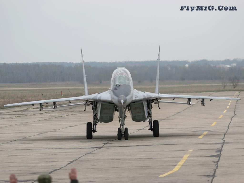 Click image for larger version

Name:	MiG-29.Taxi.jpg
Views:	689
Size:	96.5 KB
ID:	285037