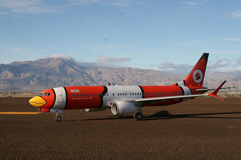 Click image for larger version

Name:	Nok_Runway01.JPG
Views:	1260
Size:	124.8 KB
ID:	295884