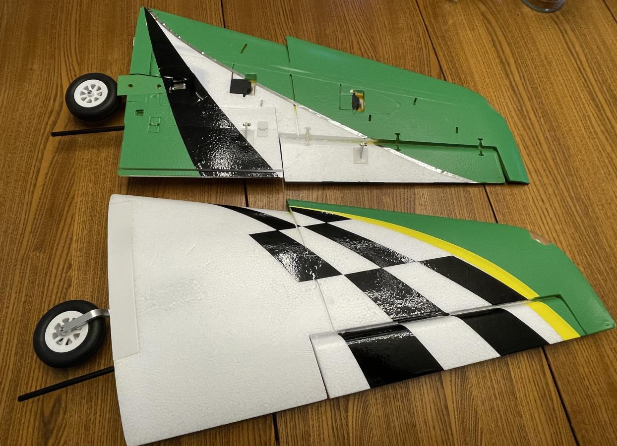 Click image for larger version Name:	Avant Wings.jpg Views:	0 Size:	175.0 KB ID:	305356