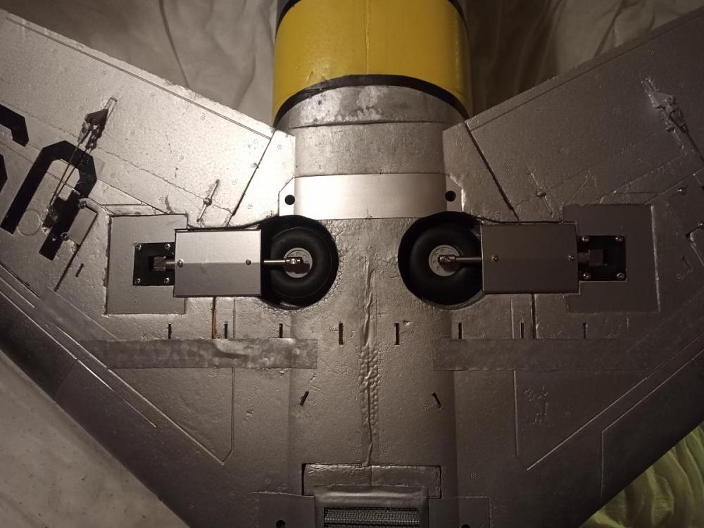 Click image for larger version

Name:	Sabre landing gear mod.jpg
Views:	927
Size:	110.5 KB
ID:	316791