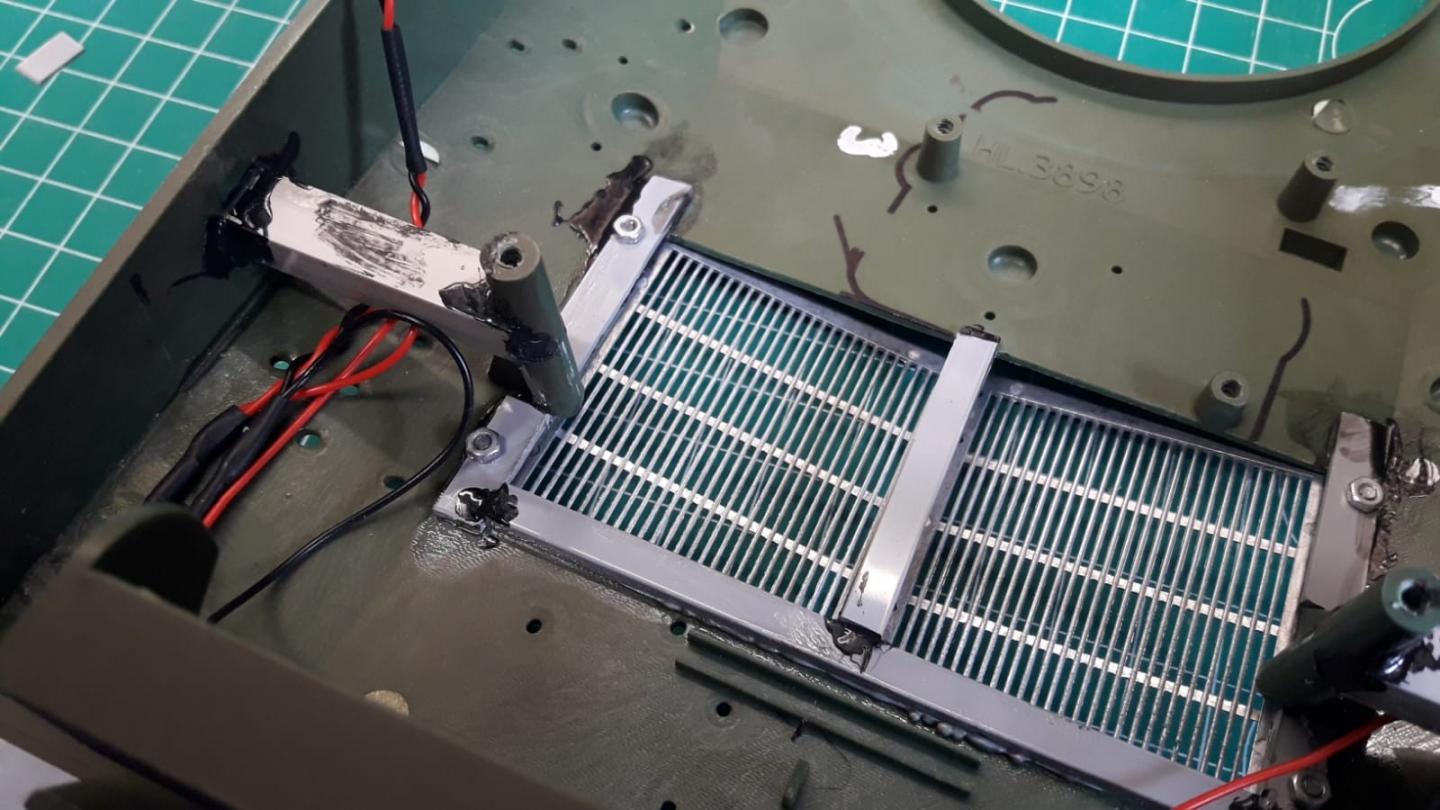 Click image for larger version  Name:	Grills03.jpeg Views:	0 Size:	143.7 KB ID:	317852