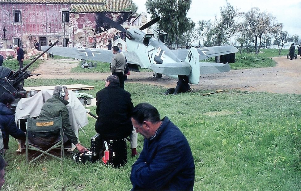 Click image for larger version

Name:	P128_shooting_Maj_Falke_returns_scene.jpg
Views:	187
Size:	216.2 KB
ID:	325805