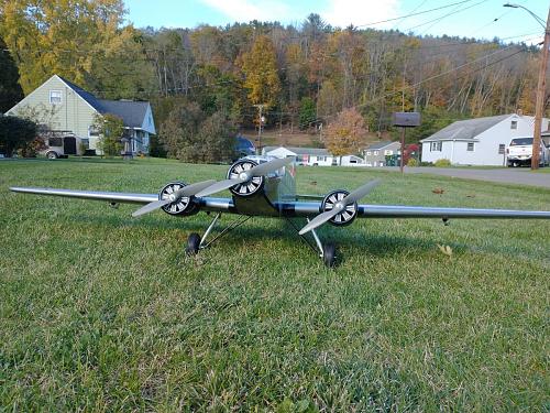 Click image for larger version

Name:	JU-523a.jpg
Views:	670
Size:	280.3 KB
ID:	328160