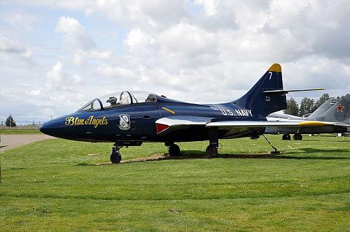 Click image for larger version

Name:	Grumman_F9F_Cougar_(Blue_Angels)_-_Evergreen_Aviation_&amp;_Space_Museum.jpg
Views:	652
Size:	124.3 KB
ID:	330395