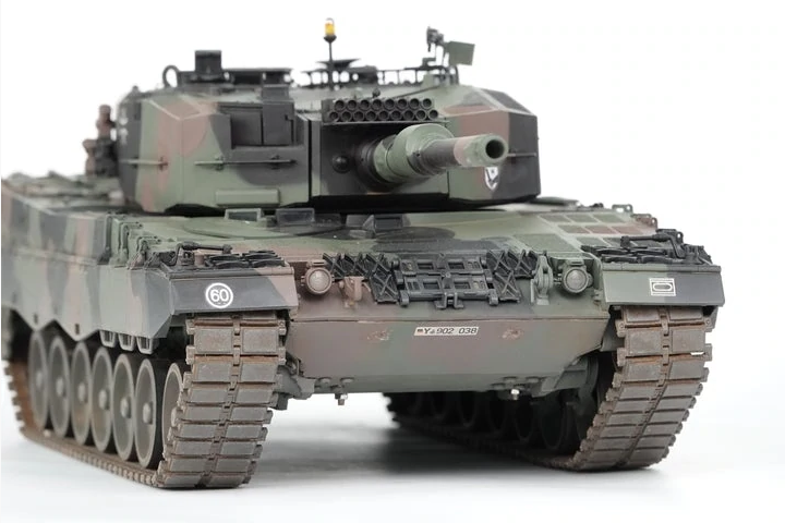 Click image for larger version

Name:	Leopard 2A4.png
Views:	657
Size:	321.8 KB
ID:	333745