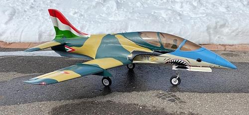Click image for larger version

Name:	shark.jpg
Views:	720
Size:	114.7 KB
ID:	338363