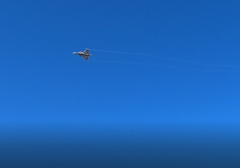 Click image for larger version

Name:	SmokeGripen1.png
Views:	430
Size:	444.9 KB
ID:	339184