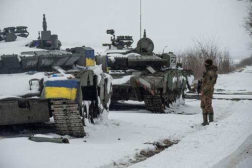 Click image for larger version

Name:	Ukraine T-90 04.jpg
Views:	522
Size:	112.9 KB
ID:	351163
