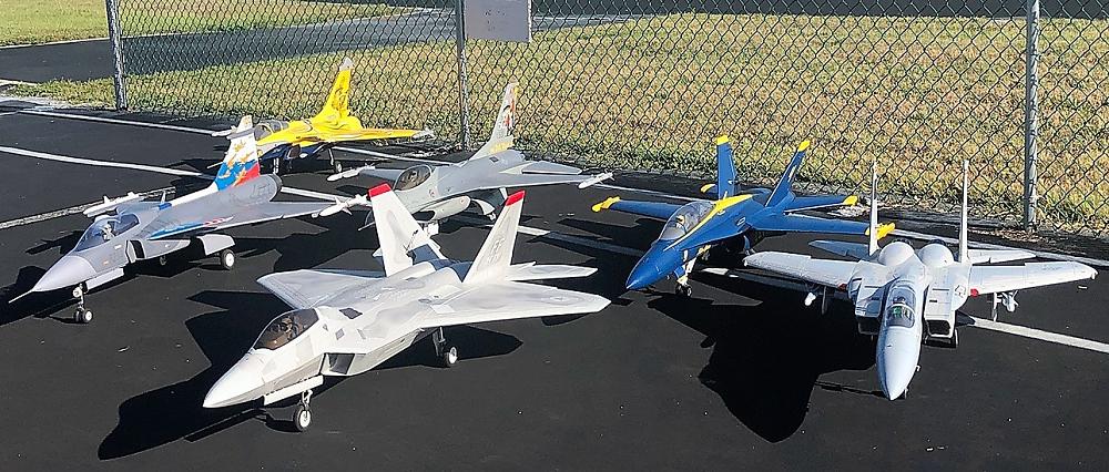 Click image for larger version

Name:	squadron (2).jpg
Views:	318
Size:	321.4 KB
ID:	347679