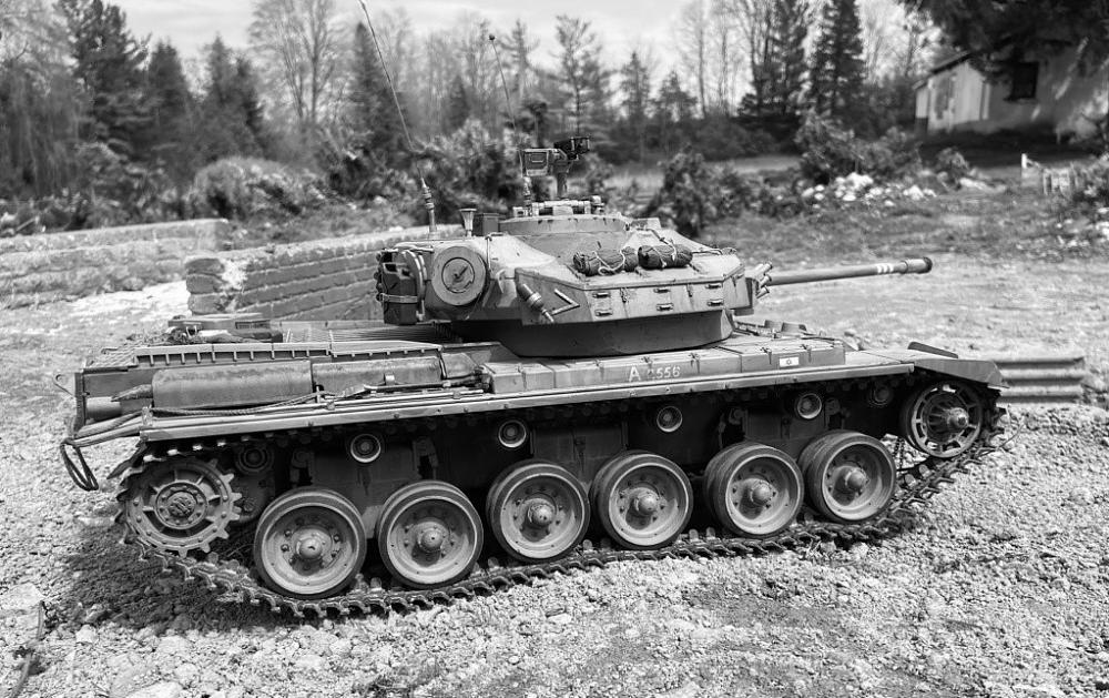 Click image for larger version

Name:	Centurion mono.jpg
Views:	325
Size:	254.1 KB
ID:	402880