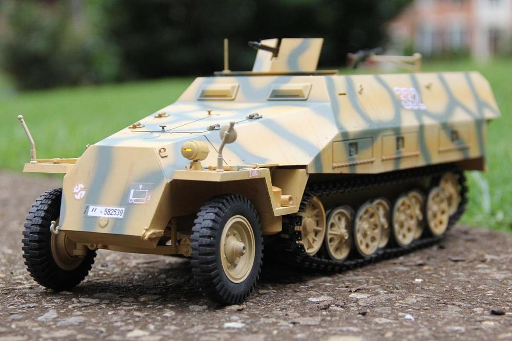 Click image for larger version  Name:	torro-german-sd-kfz-251-1-ausf-d-camo-1-16-scale-armored-halftrack-rtr-motion-rc-1170641506.jpg Views:	0 Size:	123.0 KB ID:	426779