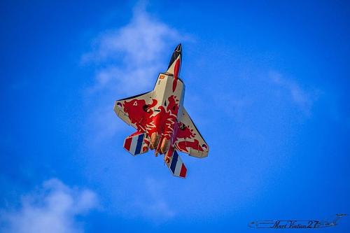 Click image for larger version

Name:	F22 A.jpg
Views:	80
Size:	79.2 KB
ID:	444720