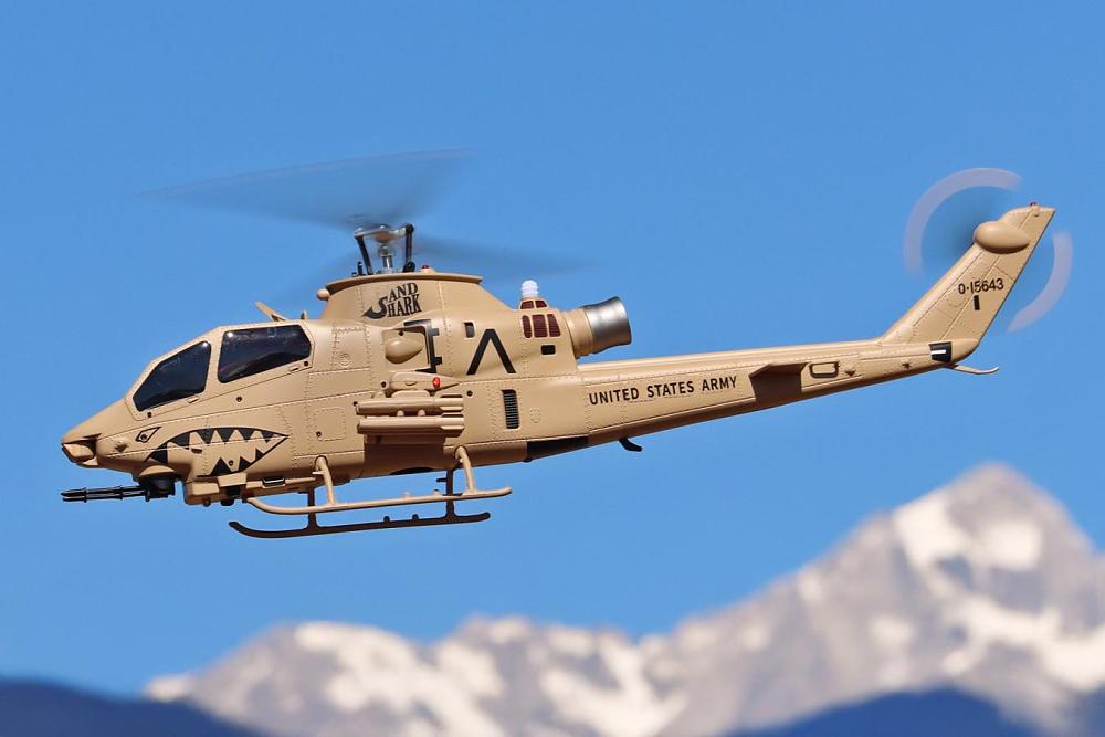 Click image for larger version

Name:	AH-1 Cobra 53.jpg
Views:	155
Size:	77.4 KB
ID:	446008