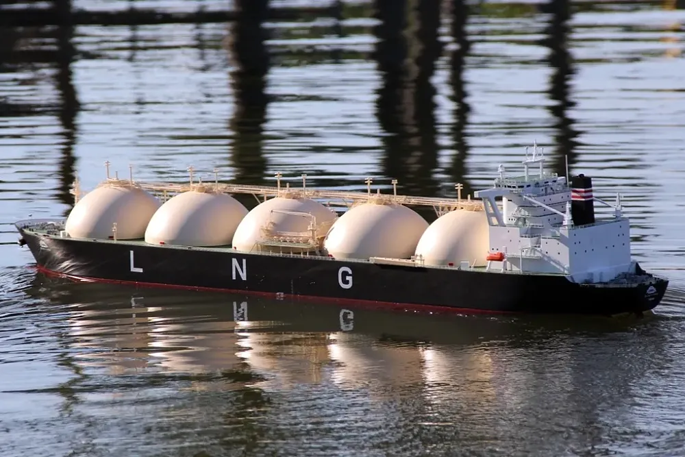 Click image for larger version

Name:	6a903540_bancroft-jamal-1-200-scale-1481mm-58-3-lng-carrier-rtr.webp
Views:	0
Size:	83.4 KB
ID:	452207
