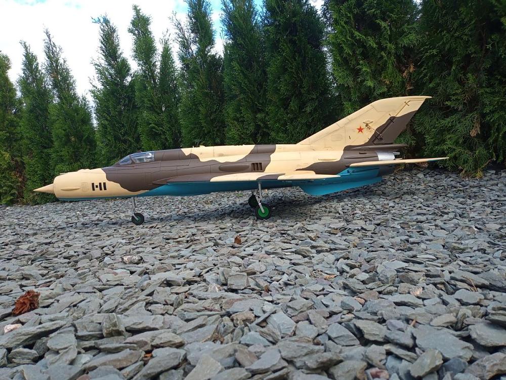 Click image for larger version

Name:	Mig21 two.jpg
Views:	0
Size:	237.1 KB
ID:	452398