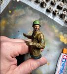 Click image for larger version

Name:	Sherman tank commander.JPG
Views:	499
Size:	71.7 KB
ID:	308645