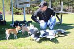 Discussing the preflight with the Staffelhunds