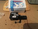 Retract steering unit